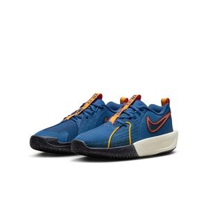 Nike Air Zoom GT Basketball shoe